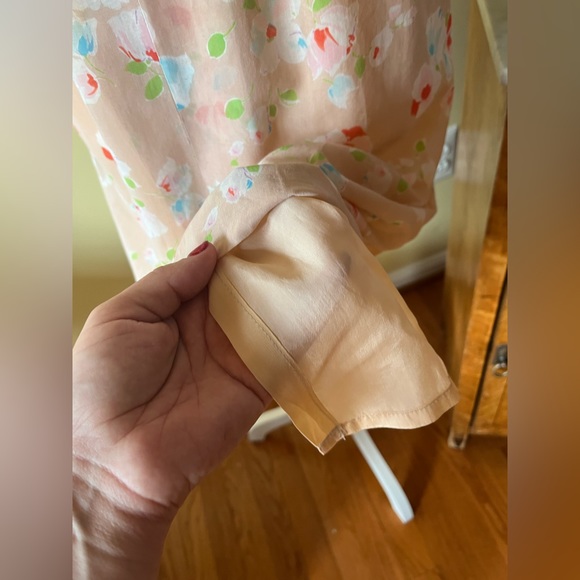 Vintage Floral Dress with Belt - Picture 4 of 9